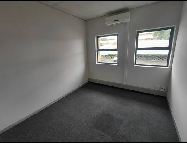 1,229M² OFFICE TO LET IN RANDJESPARK